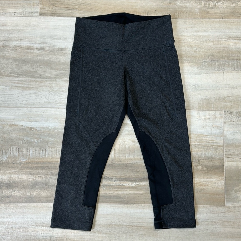 lululemon Athletica Wonder Crop, size 4